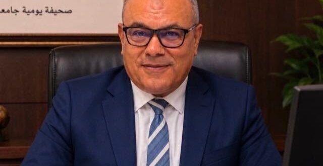 فارس الكلمة الذي عبر بمشرط الصحافة إلى عمق الوجع الإنساني.. نبيل عطا.. قلم ينبض بآلام البشر وينتصر للحقيقة